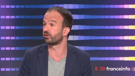 Manuel Bompard, directeur de campagne de Jean-Luc Mélenchon, candidat de la France insoumise à l'élection présidentielle, était mardi 22 mars l’invité du 8h30 franceinfo.&nbsp; (FRANCEINFO / RADIOFRANCE)