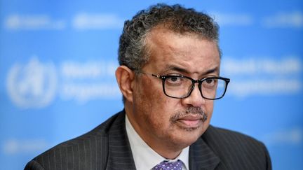 Le directeur général de l'Organisation mondiale de la Santé,&nbsp;Tedros Adhanom Ghebreyesus, au siège de l'organisation, à Genève (Suisse), le 9 mars 2020. (FABRICE COFFRINI / AFP)