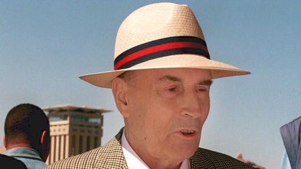 François Mitterrand, président de la République, au bord du Nil en Egypte, le 28 février 1995. (MANOOCHER DEGHATI / AFP)