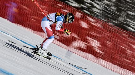 Lara Gut-Behrami lors du Super-G des Mondiaux de ski alpin de Cortina d'Ampezzo, le 11 février 2021. (FABRICE COFFRINI / AFP)