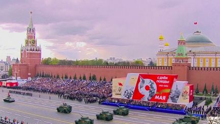 Commémorations du&nbsp;9-Mai à Moscou :&nbsp;une célébration très classique (France 2)