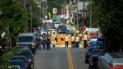 La police intervient sur les lieux d'une fusillade à Alexandria, près de Washington, le 14 juin 2017. (JOSHUA ROBERTS / X01909)