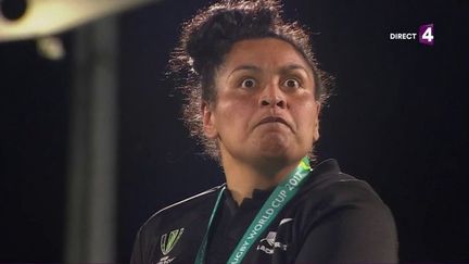 La chanson et le haka des Black Ferns, championnes du monde de rugby