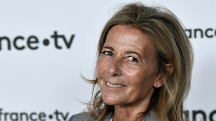 La présentatrice Claire Chazal pose avant une conférence de presse de France Télévisions, à Paris, le 6 juillet 2022. (STEPHANE DE SAKUTIN / AFP)