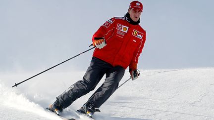 Michael Schumacher, le 15 janvier 2004 &agrave;&nbsp;Madonna di Campiglio (Italie). (VINCENZO PINTO / AFP)