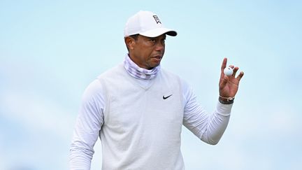 L'Américain Tiger Woods lors du British Open, le 15 juillet 2022. (GLYN KIRK / AFP)