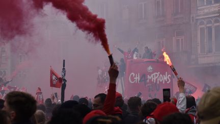 Des milliers de supporters ont acclamé leur équipe championne de France.&nbsp; (Hortense Leblanc)