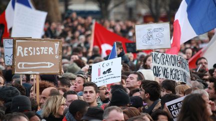 La tr&egrave;s grande marche r&eacute;publicaine &agrave; Paris le 11 janvier 2015 (MILIVOJEVIC VLADIMIR  / SIPA)