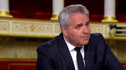 Élections législatives : "aucun vote pour les extrêmes" déclare Xavier Bertrand