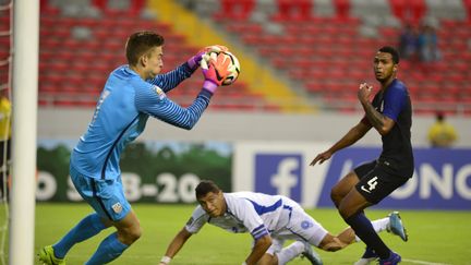 Jonathan Klinsmann dans les buts de l'équipe des USA des - de 20 ans (EZEQUIEL BECERRA / AFP)