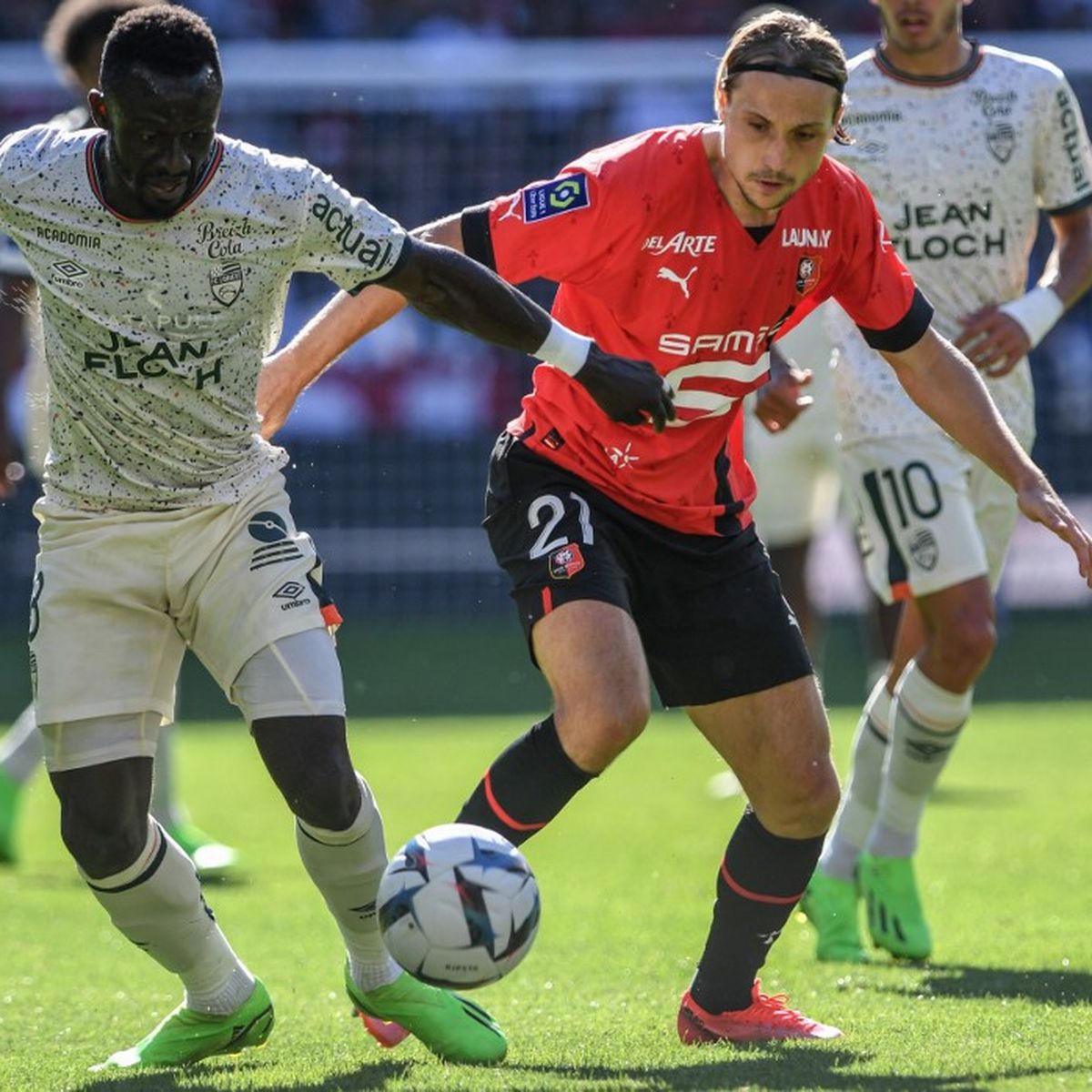 EN IMAGES. Les premiers pas de Joe Rodon sous le maillot du Stade