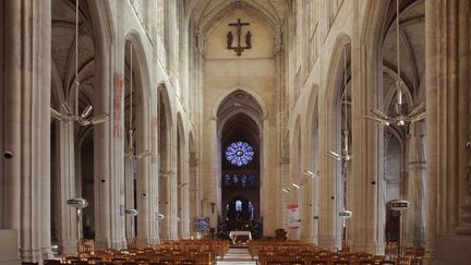 La nef de l'église Saint-Gervais-Saint-Protais, à Gisors, dans l'Eure&nbsp;(photo d'illustration). (MANUEL COHEN / AFP)