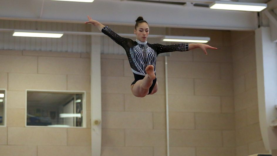 Jo 2024 Kaylia Nemour Grand Espoir De La Gymnastique En France Empêchée De Concourir 