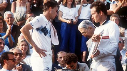 Ivan Lendl et John McEnroe après une finale renversante en 1984