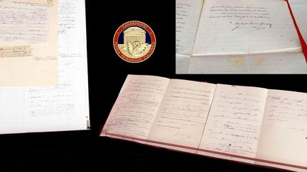 La police italienne a saisi à Rome 36 manuscrits ainsi que des lettres et des dessins de l'écrivain Giovanni Verga (juillet 2013)
 (ANSA/MAXPPP)