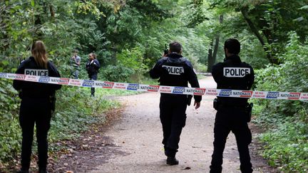 Am 23. September 2024 wurde im Bois de Boulogne (Hauts-de-Seine) ein Sicherheitsbereich eingerichtet, nachdem am Tag zuvor die Leiche einer jungen Frau gefunden worden war. (DELPHINE EMASZTEJN / MAXPPP)