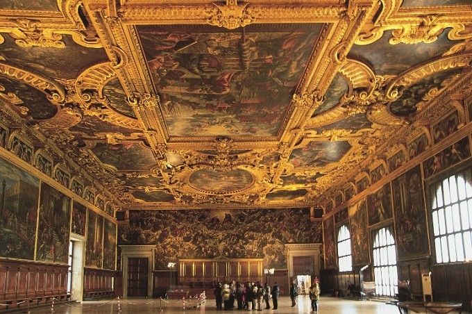 Une des salles du Palais des Doges à Venise
 (Antoine Lorgnier / AFP)