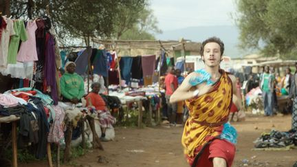 Gabriel Buchmann était un étudiant en économie. Il a été retrouvé mort au Malawi en 2009 après plus de dix mois de tour du monde. «Gabriel et la montagne» retrace ses 70 derniers jours en Afrique. (Version Originale / Condor)