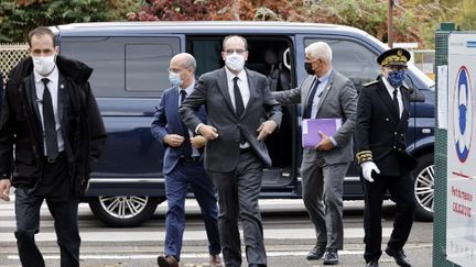 Jean Castex et Jean-Michel Blanquer, le 2 novembre 2020, à Conflans-Sainte-Honorine. (THOMAS COEX / POOL)