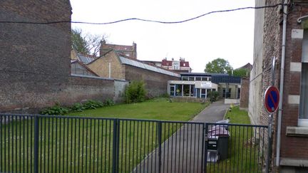 Un enseignant de l'école La Fontaine à Lille a été mis en examen mardi pour agressions et exhibition sexuelles sur mineurs. (GOOGLE STREET VIEW)