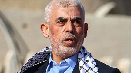 Le chef du Hamas, Yahya Sinouar, dans la ville de Gaza, le 14 décembre 2022. (MOHAMMED ABED / AFP)