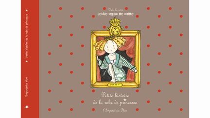 En 2010, « Petite histoire de la robe de princesse » fut la meilleure vente jeunesse du Salon du Livre d’Histoire de Versailles.
 (Mini Monde)