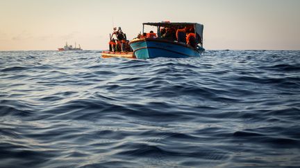 Des migrants secourus par l'ONG SOS Méditerranée, en septembre 2018. (MAUD VEITH / SOS MEDITERRANEE)