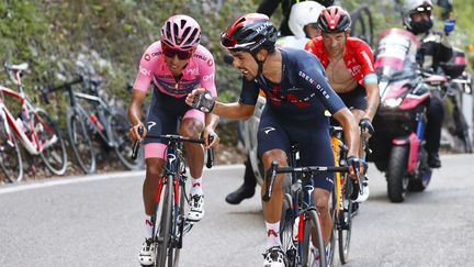 Egan Bernal et son coéquipier Daniel Felipe Martinez lors de la 17e étape du Giro 2021. (LUCA BETTINI / POOL)