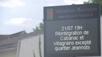 Après les incendies qui ont sévi en Gironde, certains habitants qui ont été évacués reviennent à leur domicile, vendredi 22 juillet. Pour la plupart des personnes qui ont subi le sinistre, c’est un sentiment de soulagement qui règne. Nicolas Bidard fait un point sur la situation.