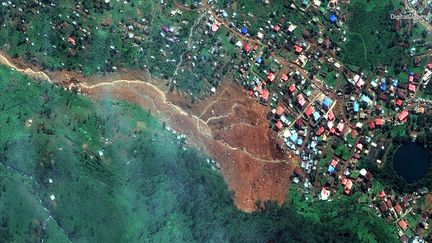 Survol par drone des glissemsnts de terrain au Sierra Leone