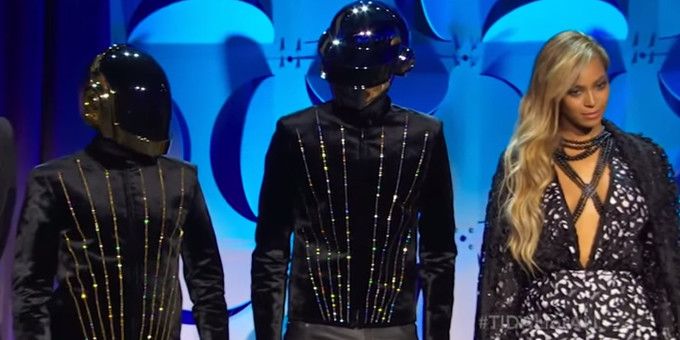 Daft Punk et Beyoncé au lancement de Tidal, en mars 2015.
 (Saisie écran / Tidal)