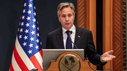 Le secrétaire d'Etat américain Antony Blinken lors d'une conférence de presse à Doha, au Qatar, le 12 juin 2024. (KARIM JAAFAR / AFP)