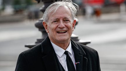 Le comédien Francis Huster à Paris le 9 septembre 2021 (AURELIEN MORISSARD / MAXPPP)