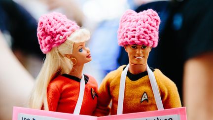 Poupées Barbie et Ken. (ALBA VIGARAY / EPA)