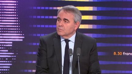 Xavier Bertrand, président LR de la région Hauts-de-France, était l'invité du "8h30 franceinfo", mercredi 10 janvier 2024. (RADIOFRANCE/FRANCEINFO)