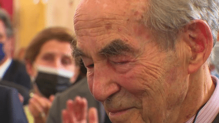 Mort de Robert Badinter : l’ancien ministre de la Justice est décédé à l’âge de 95 ans