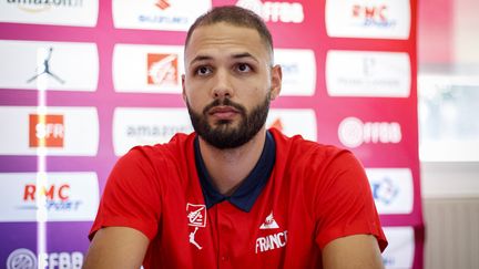 L'international français Evan Fournier en conférence de presse à Paris en juillet 2019. (ANN-DEE LAMOUR / AFP)