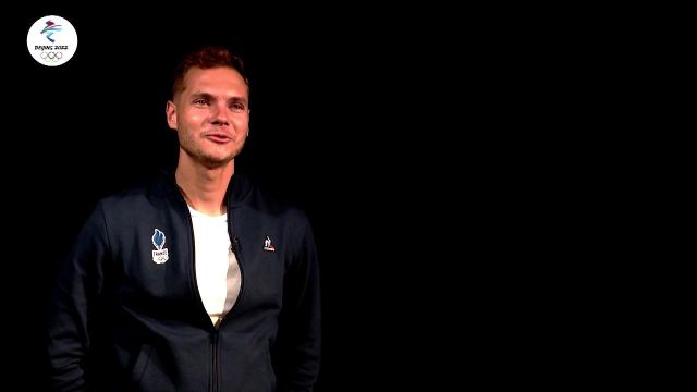 Il est double champion du monde de la poursuite, et ne vise rien d'autre qu'une médaille aux Jeux olympiques de Pékin 2022. Découvrez le portrait chinois du biathlète français, Emilien Jacquelin.