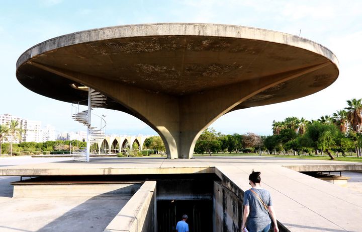 La plateforme et son escalier en colimaçon, signés Niemeyer (3 octobre 2018)
 (Anwar Amro / AFP)