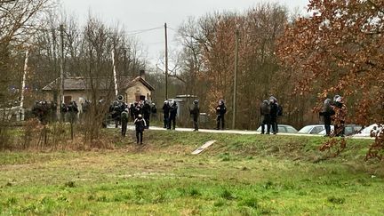 Two squadrons of mobile gendarmerie are mobilized on the mobilization against the A69, in Tarn, Saturday February 10, 2024. (GILLES PAPIN / FRANCE TELEVISIONS)