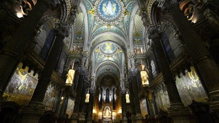 L'intérieur de la Basilique de Fourvière sublimé par un nouvel éclairage.
 (Philippe Desmazes/AFP)