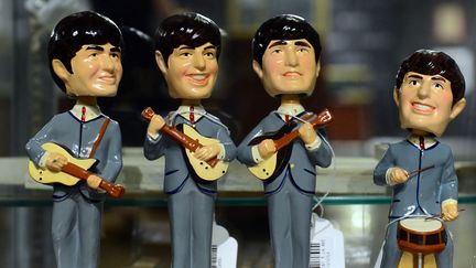 Un enregistrement de la maquette des Beatles pour Decca, datant du 1er janvier 1962,&nbsp;va &ecirc;tre mise en vente &agrave; Londres, le 27 novembre 2012. (FREDERIC J. BROWN / AFP)