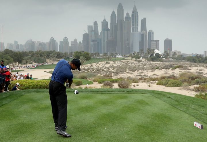 Le swing de Tiger Woods en question à l'Open de Dubaï en février 2017 (TWITTER European Tour)