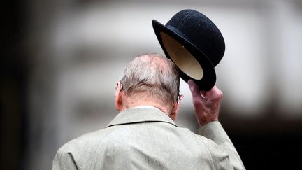 Les adieux du Prince Philip, le 2 août 2017 à Londres. (HANNAH MCKAY / AFP)