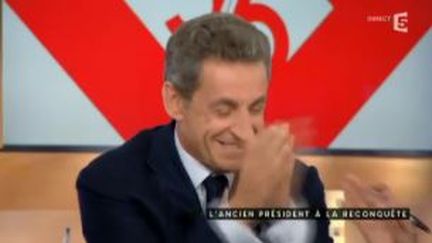 "Coup de pied au derrière", "table renversée" : Sarkozy explique sa métaphore incompréhensible d'octobre 2015