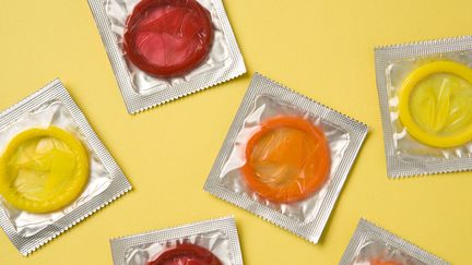 Des perturbateurs endocriniens ont été retrouvés dans un préservatif très répandu testé par le site Le Lanceur, en janvier 2017. (GETTY IMAGES)