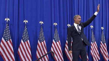 Le président démocrate Barack Obama, lors d'un discours à la base aérienne de Macdill, dans la ville de Tampa, en Floride, le 6 décembre 2016. (MANDEL NGAN / AFP)