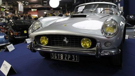 La Ferrari 250 GT California LWB de Roger Vadim au salon Retromobile (01/02/2012)
 (Thomas Samson / AFP)