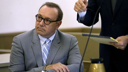 Kevin Spacey devant un tribunal du Massachusetts pour une affaire d'agression sexuelle, en juin 2019. Les poursuites ont depuis été abandonnées. (STEVEN SENNE/AP/SIPA / AP)