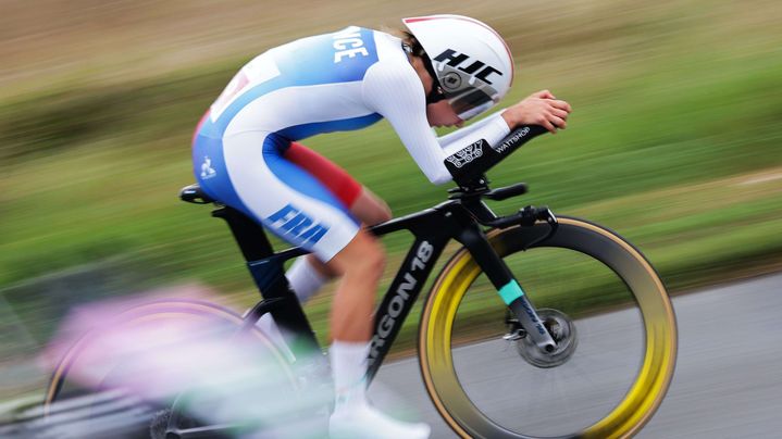 Heïdi Gaugain lors du contre-la-montre des Jeux paralympiques, le 4 septembre 2024, à Clichy-sous-Bois. (SIPA)